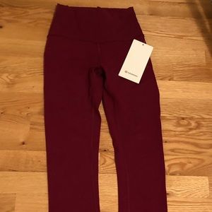 NWT Lululemon size 2 wunder tight